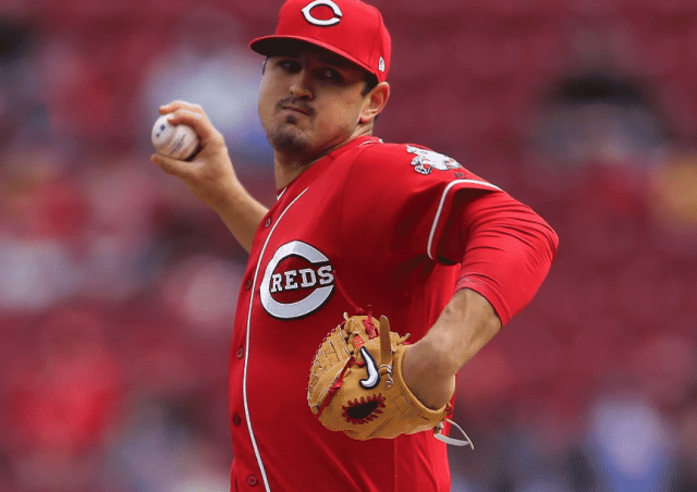 Fantasy Baseball Week 11: Risers and Fallers