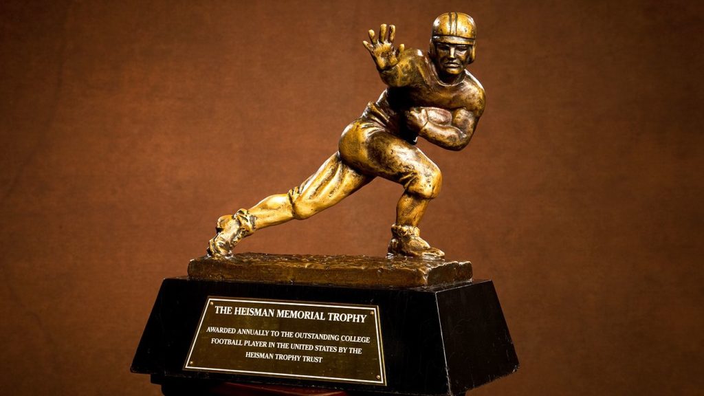 2019 Heisman Trophy: Odds, Picks, Contenders and Best Bet