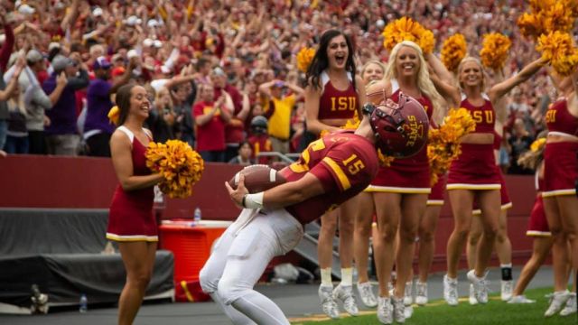 College Football Daily Fantasy Picks for Week 8: Best DraftKings, FanDuel Plays (Saturday, October 19)