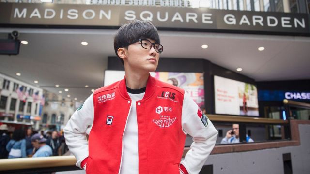 League of Legends Odds and Picks: LPL and LCK (April 15)
