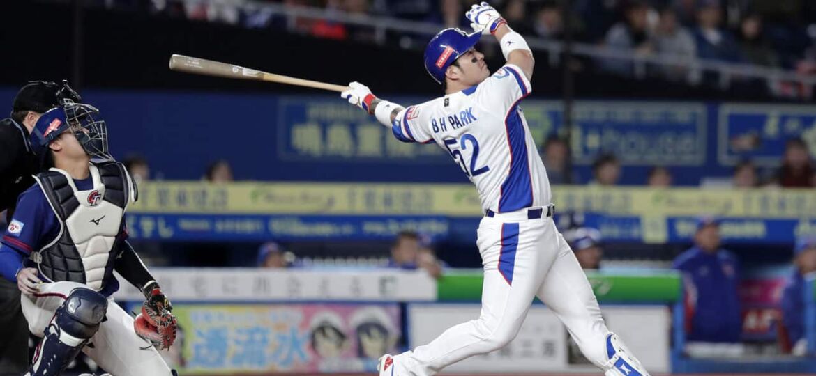 KBO DFS - Hitters, Splitters, and Stacks For DraftKings (May 15-17)