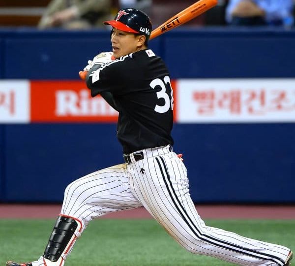 KBO DFS - Hitters, Splitters, and Stacks For DraftKings (Tues 5/19 - Thurs 5/21)