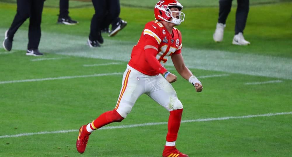 patrick mahomes cashes in
