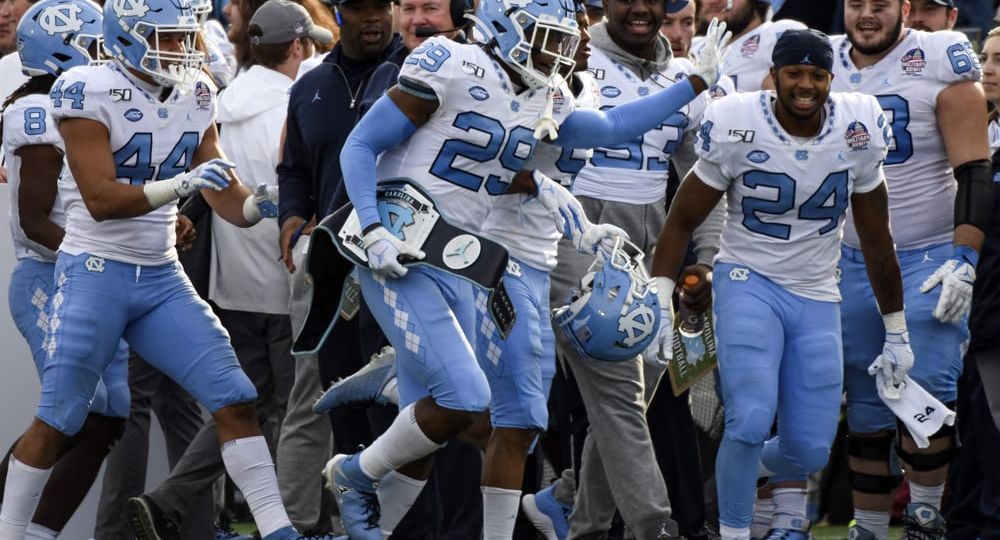 Notre Dame vs North Carolina Preview | The College Experience (Ep. 406)