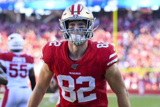 DraftKings Thursday Night Showdown Picks: Packers vs 49ers