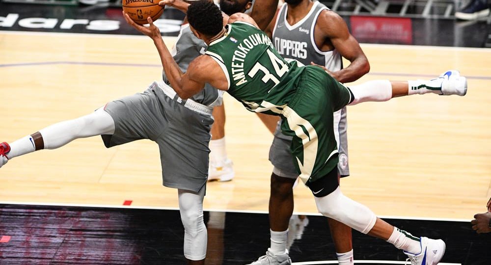 NBA Playoffs Hawks/Bucks Game 5 Preview | NBA Gambling Podcast (Ep. 206)