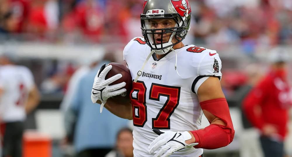 DraftKings Thursday Night Football Picks: Cowboys vs. Buccaneers