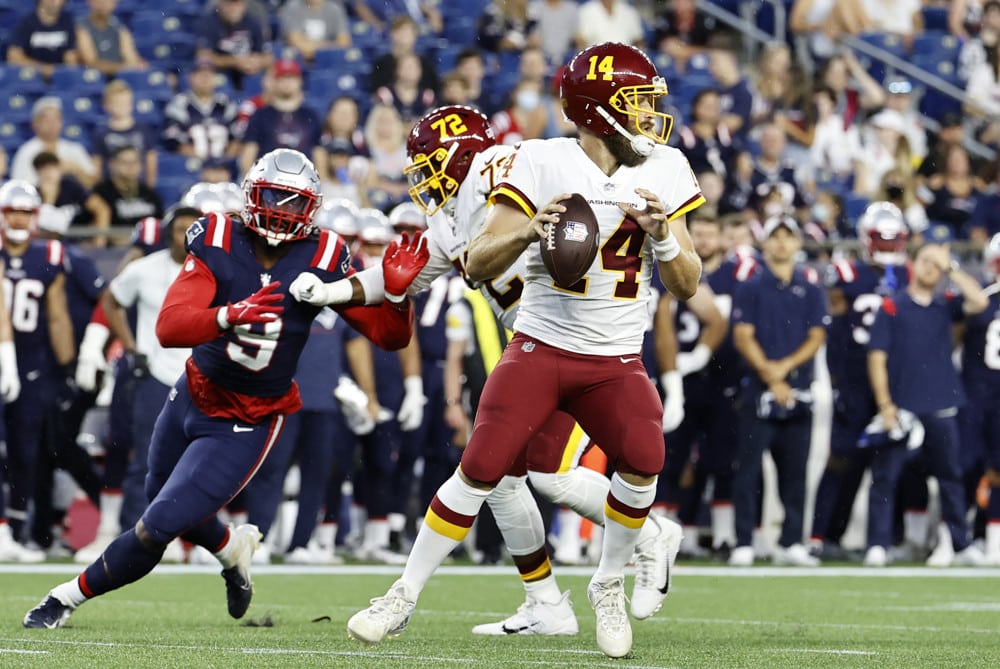 Houston Texans running back Mark Ingram II (2) carries the ball during an  NFL football game aga …