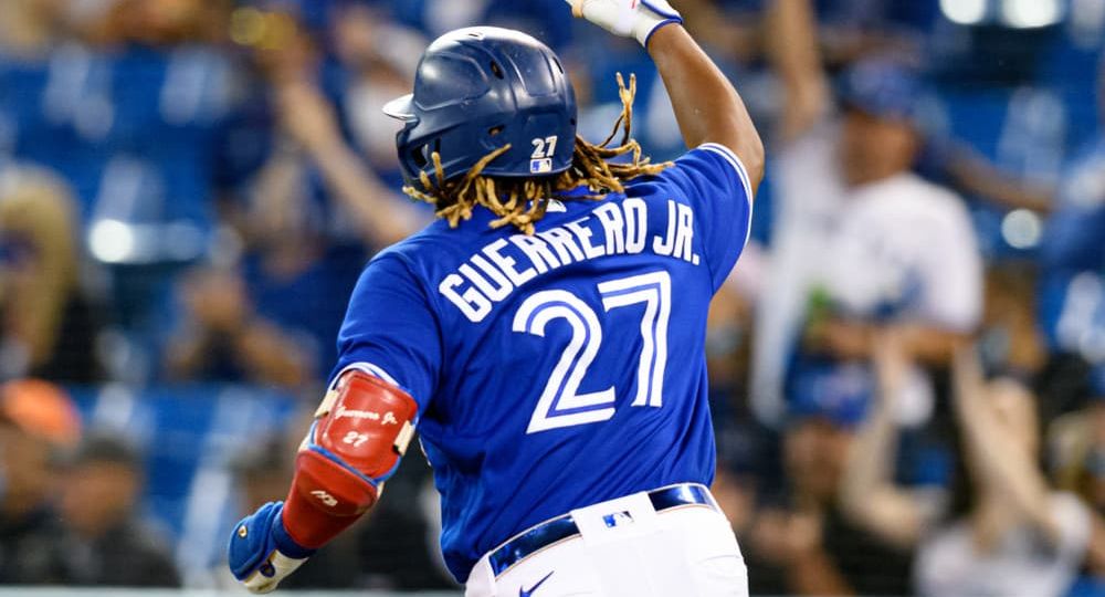 MLB Betting Picks + Surging Toronto Blue Jays | MLB Gambling Podcast (Ep. 41)