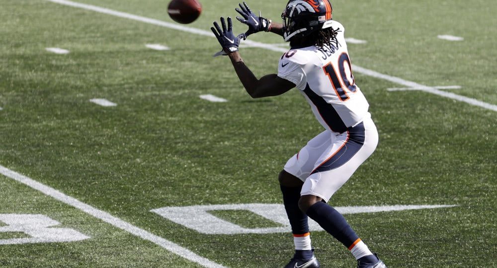 NFL: OCT 18 Broncos at Patriots