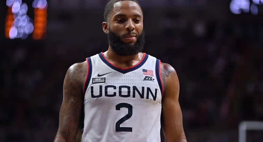 STORRS, CT - NOVEMBER 17: UConn Huskies guard R.J. Cole (2) during the game as the Long Island University Blackbirds take on the UConn Huskies on November 17, 2021, at the Harry A. Gampel Pavilion in Storrs, Connecticut. (Photo by Williams Paul/Icon Sportswire)