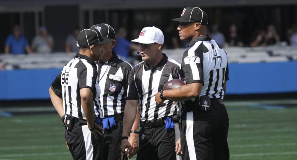 NFL Week 17 Referee Report: Betting Trends and Stats