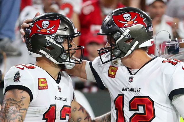 How to Win Playoff Fantasy Football: FFPC Playoff Strategy 2022