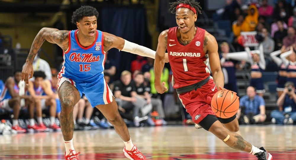 Elite 8 CBB DFS Picks: NCAA Tournament Picks & Value Plays (Saturday)