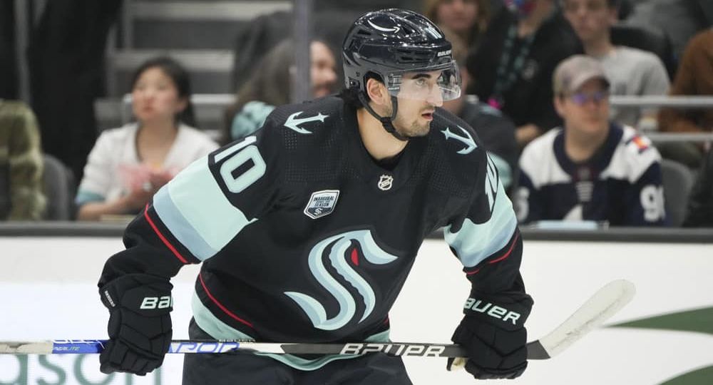 Fantasy Hockey Playoffs Waiver Wire: Best Pickups for Week 27 (April 25 - May 1)