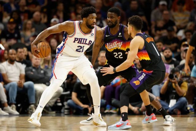 Philadelphia 76ers v Phoenix Suns