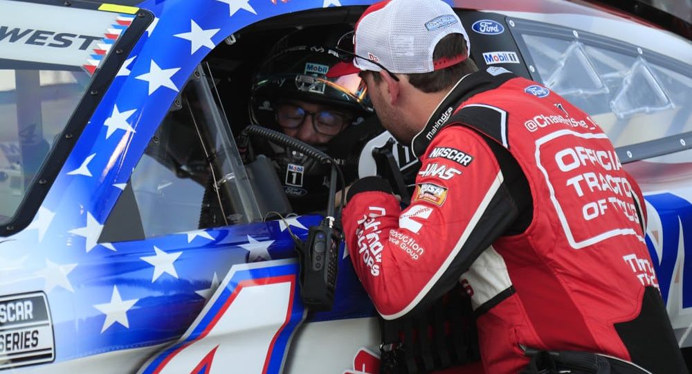 Enjoy Illinois 300 Presented By TicketSmarter At World Wide Technology Raceway NASCAR DraftKings DFS Preview and Plays: