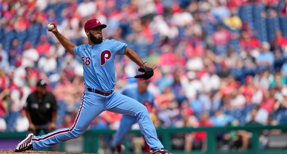 Fantasy Baseball Closer Watch: Relief Pitchers to Pick up for Saves - June 23rd