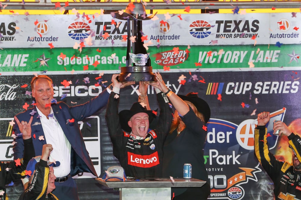 Pembantaian Texas Goodyear, Rekap Balap Akhir Pekan I Podcast Perjudian NASCAR (Ep. 61)