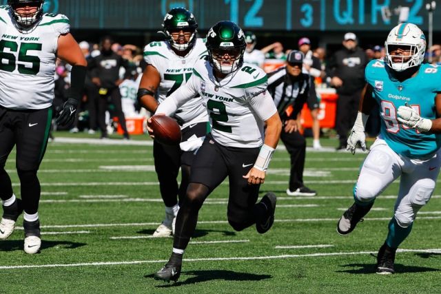 NFL Week 8 Totals Breakdown | NFL Gambling Podcast (Ep. 58)