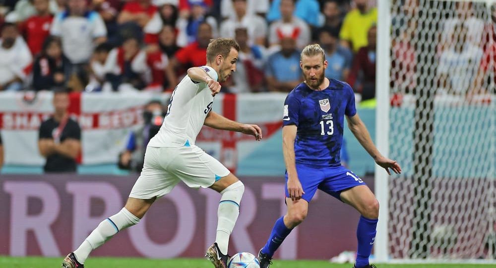 SOCCER: NOV 25 FIFA World Cup - USA v England