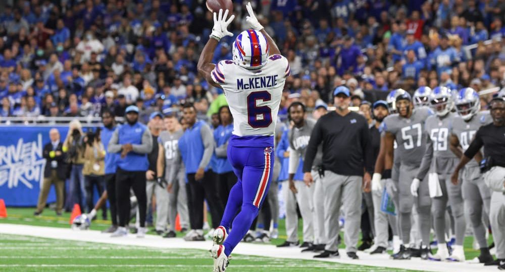 Fantasy Football Week 13 Waiver Wire Targets And FAAB | SGPN Fantasy Football (Ep. 247)