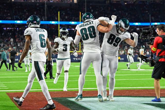 NFL: NOV 03 Eagles at Texans