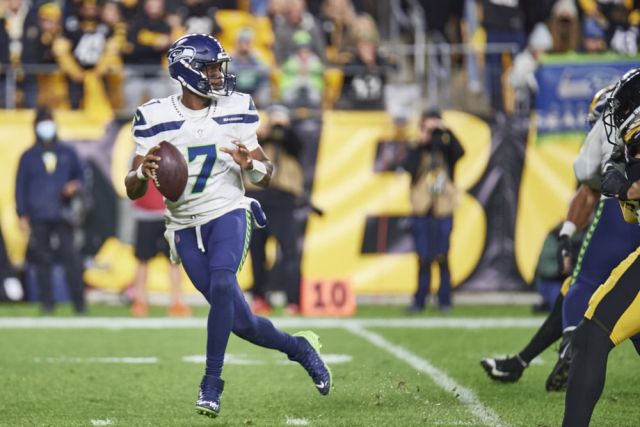 NFL: OCT 17 Seahawks at Steelers