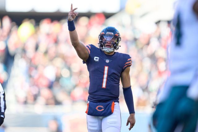 NFL: DEC 18 Eagles at Bears