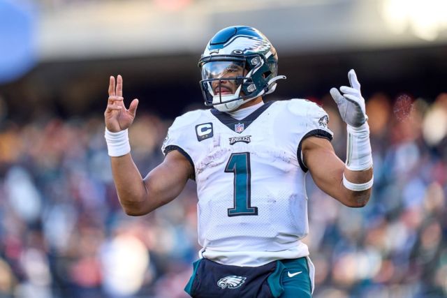 NFL: DEC 18 Eagles at Bears