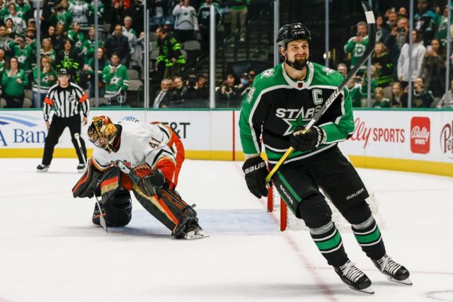 NHL: DEC 01 Ducks at Stars