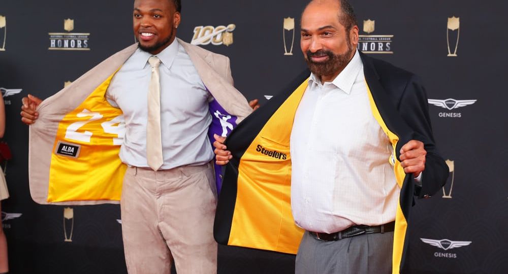 NFL: FEB 01 NFL Honors Red Carpet