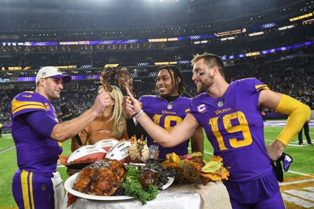 NFL: NOV 24 Patriots at Vikings