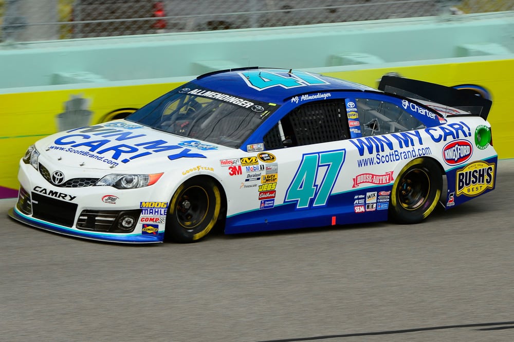 Talking About Racing Things with Special Guest Derek Yoder I NASCAR Gambling Podcast (Ep. 91)