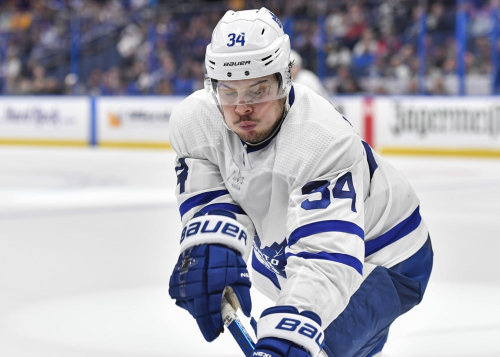 Kallgren makes 34 saves, Maple Leafs beat Hurricanes 3-2 - ABC11