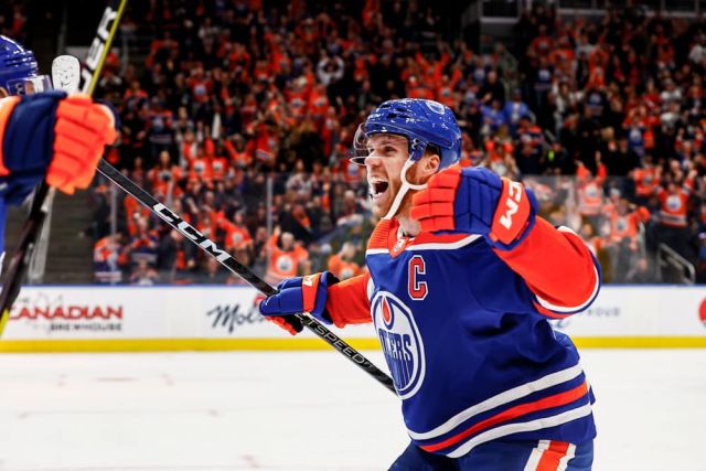 NHL: MAR 20 Sharks at Oilers