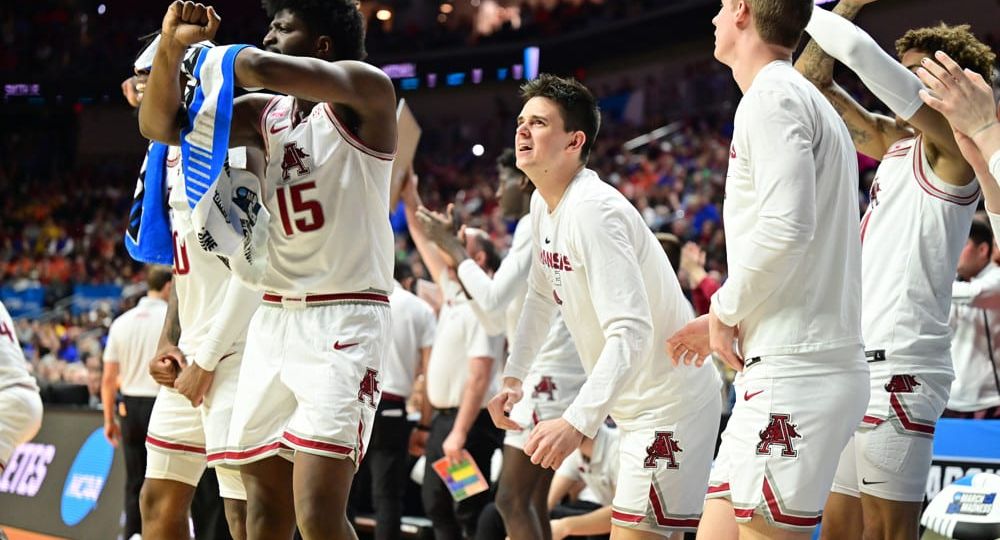 NCAA BASKETBALL: MAR 16 Div 1 Men's Championship - Arkansas vs Illinois