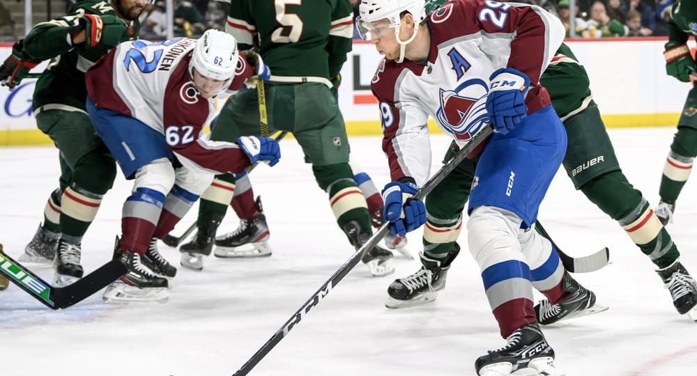 NHL Picks & Best Bets (Wed. 3/8), Live Betting 101, Central & Pacific Division Futures | Hockey Gambling Podcast (Ep. 143)