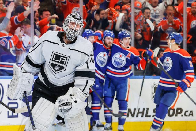 NHL: APR 19 Western Conference First Round - Kings at Oilers