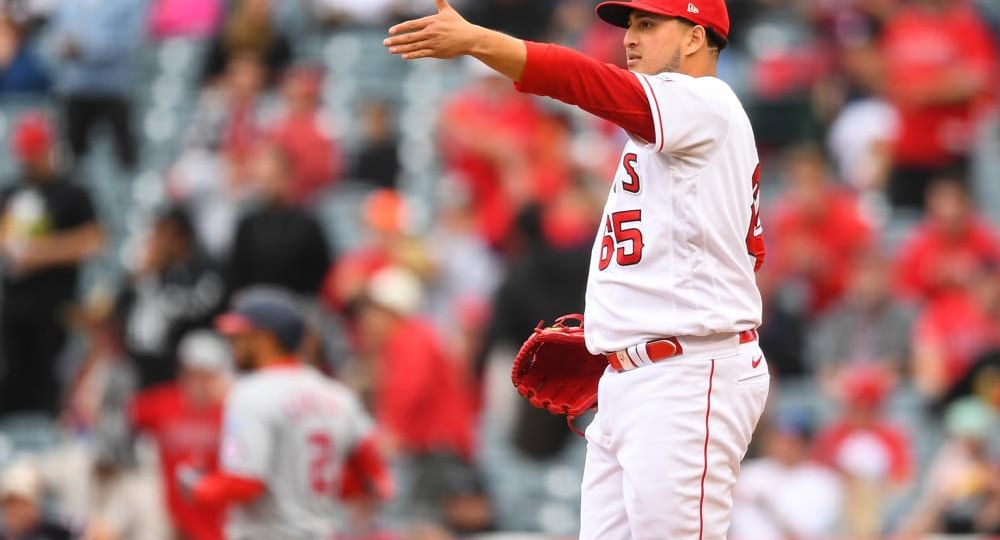 Fantasy Baseball Closer Watch: Relief Pitchers to Pick up for Saves - April 25