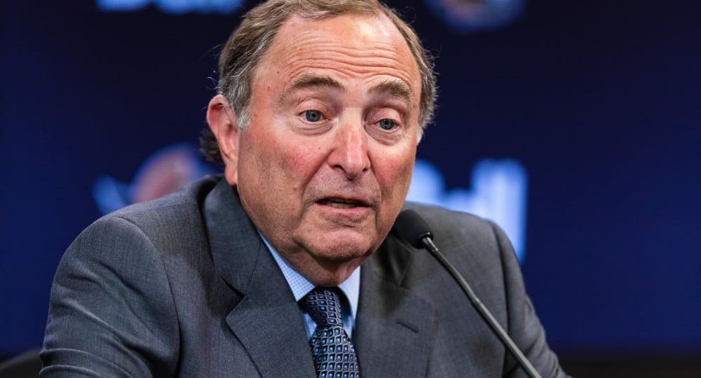 Sheldon Keefe back in Toronto, NHL's marketing problem, Playing through injuries | Hockey Gambling Podcast (Ep. 211)