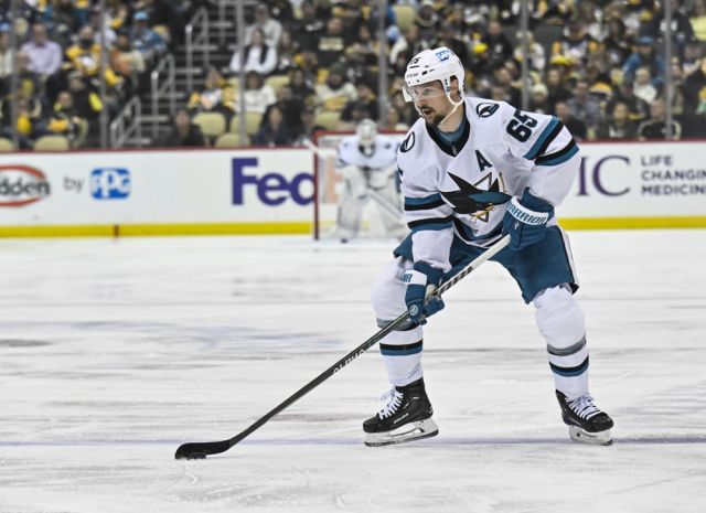 Are Penguins a playoff team with Erik Karlsson? + Matt Dumba signs in Arizona | Hockey Gambling Podcast (Ep. 223)
