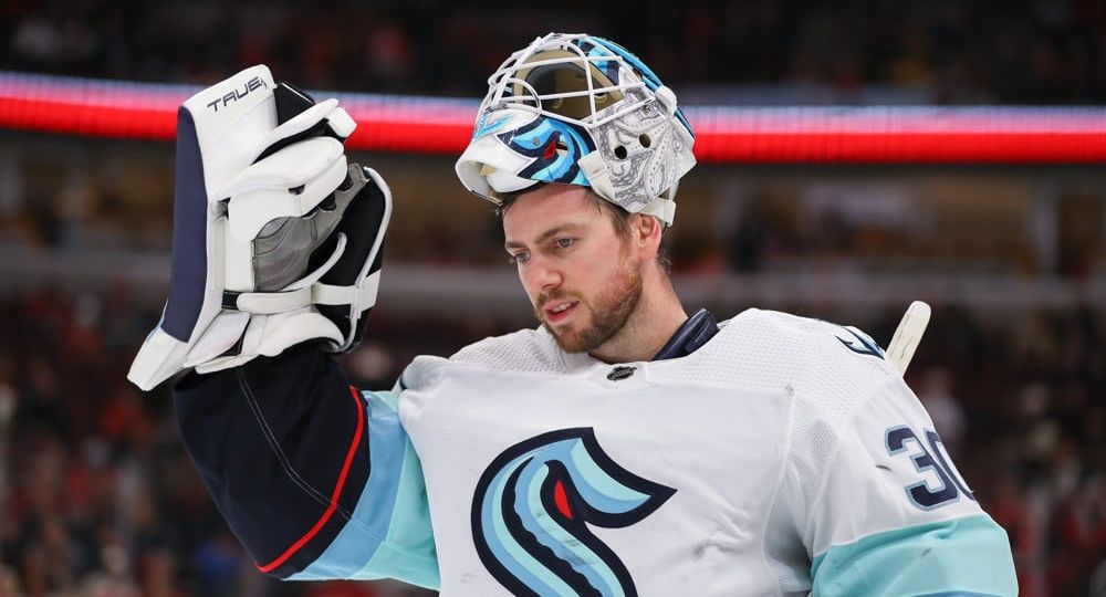 Why did Leafs sign Martin Jones? + Pius Suter gives Canucks depth & QMJHL bans fighting | Hockey Gambling Podcast (Ep. 224)