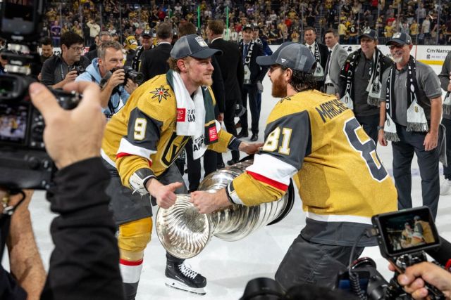 Stanley Cup hangover for Vegas Golden Knights? + Are Edmonton Oilers best in the West? | Hockey Gambling Podcast (Ep. 232)