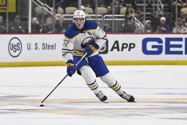 NHL: Sabres at Penguins