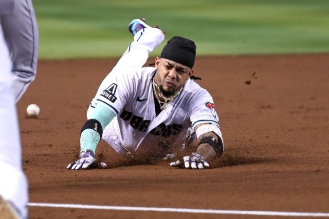 Underdog Plays for October 21 - MLB plays for October 21 - MLB Player Picks for October 21