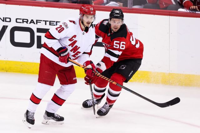 Can Devils' flame last all year? + Is it Stanley Cup or bust for Hurricanes? | Hockey Gambling Podcast (Ep. 246)