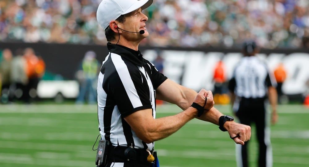 NFL Week 8 Referee Report: Betting Stats and Trends