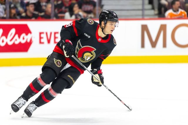 NHL: OCT 14 Flyers at Senators