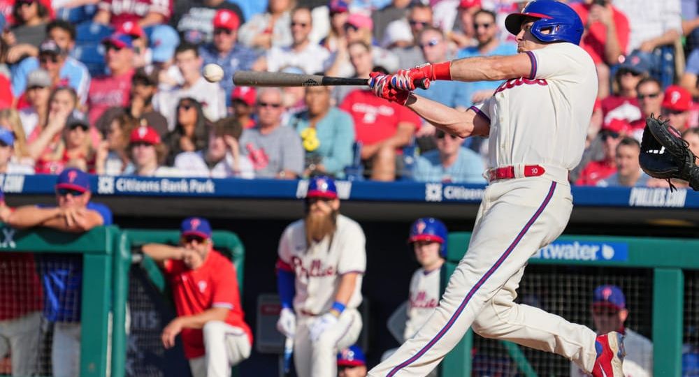Underdog Plays for October 23 - MLB plays for October 23 - MLB Player Picks for October 23